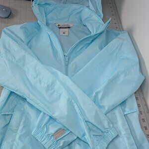 Columbia Women's  packable windbreaker, like new